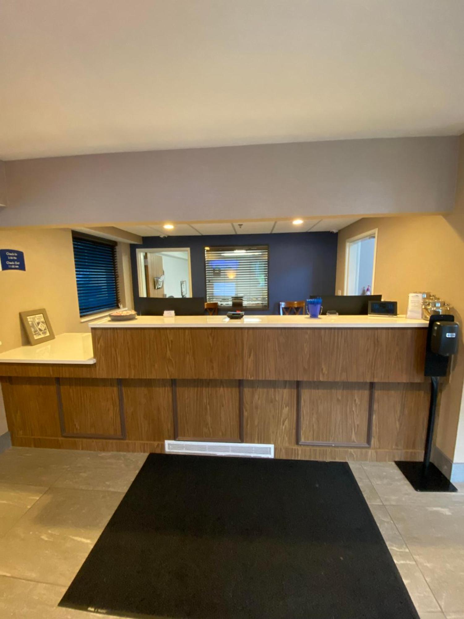 Beachfront Hotel هاوتون ليك المظهر الخارجي الصورة