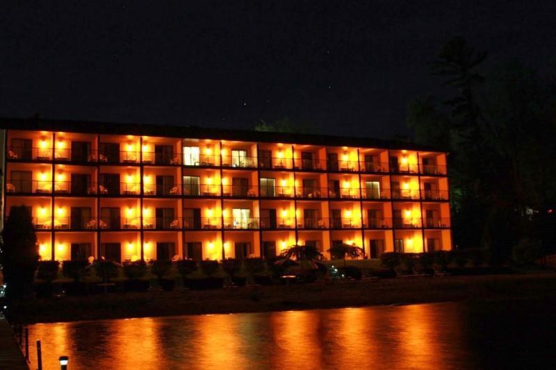 Beachfront Hotel هاوتون ليك المظهر الخارجي الصورة