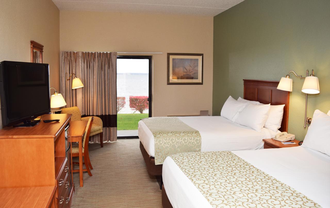 Beachfront Hotel هاوتون ليك المظهر الخارجي الصورة