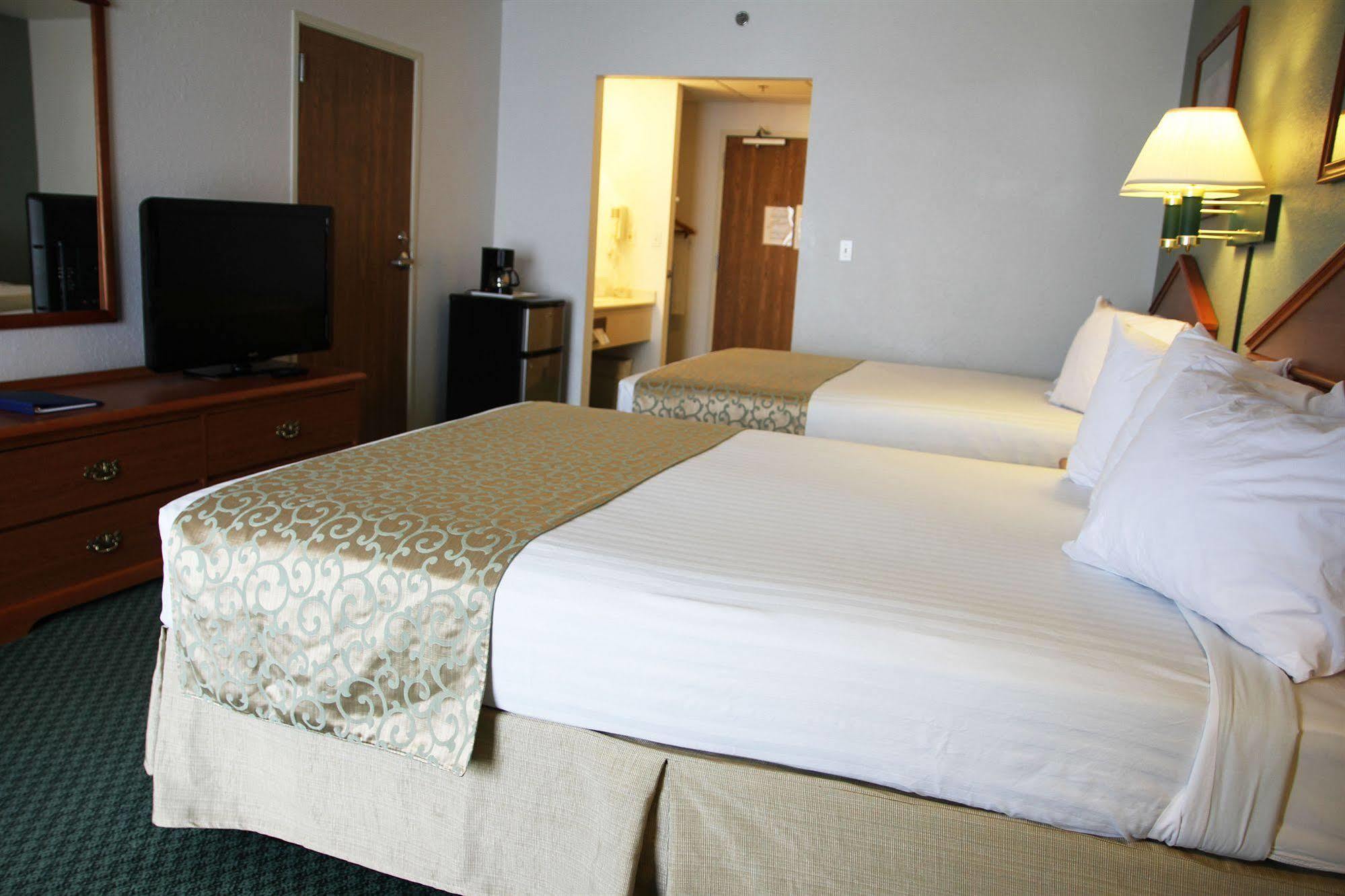 Beachfront Hotel هاوتون ليك المظهر الخارجي الصورة